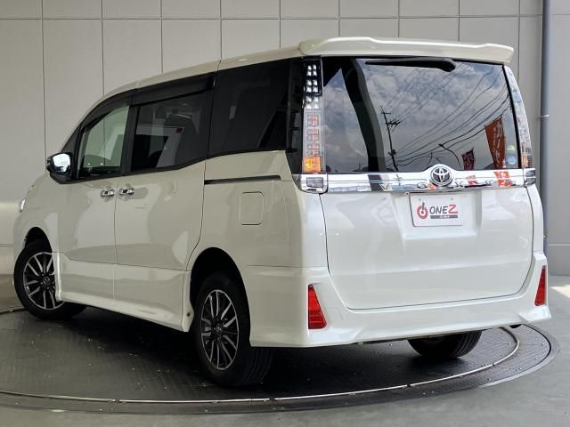 VOXY 4WD