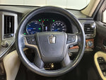 CROWN sedan hybrid