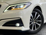 CROWN sedan hybrid