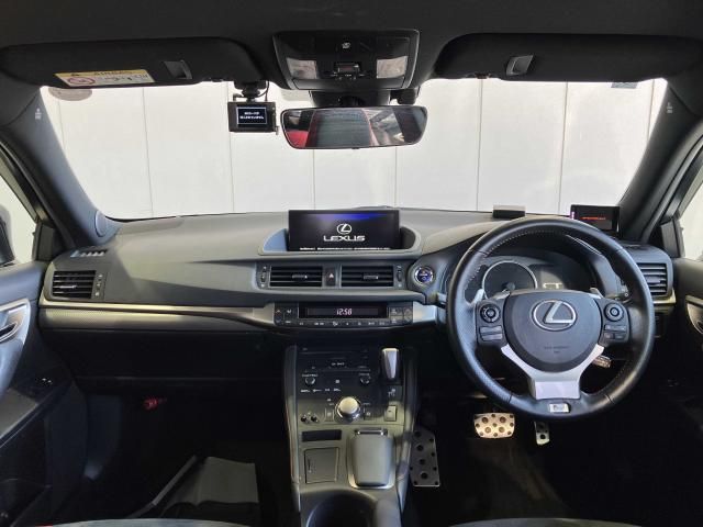 LEXUS CT200h
