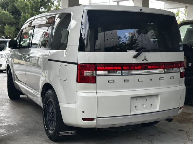 DELICA D:5 2WD