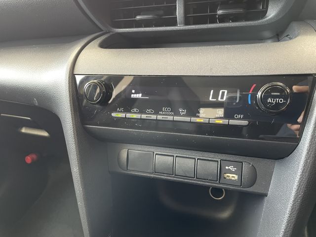 YARIS CROSS HYBRID
