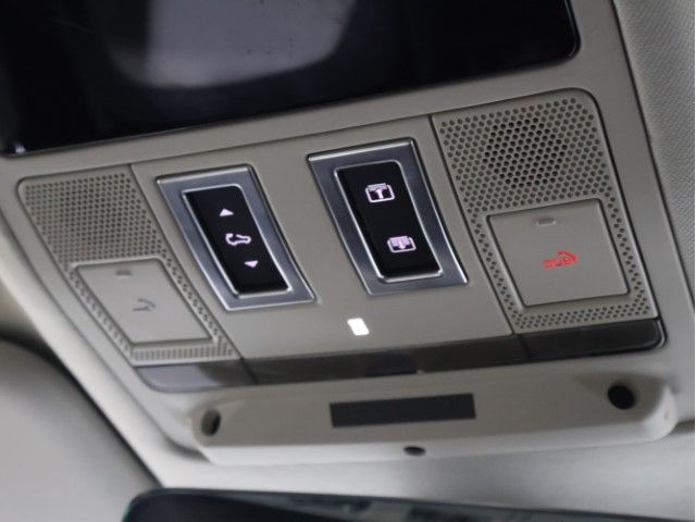 ROVER DEFENDER