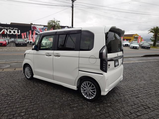 N BOX CUSTOM