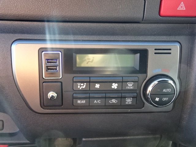 HIACE van 2WD