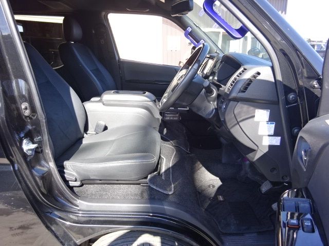 HIACE van 2WD