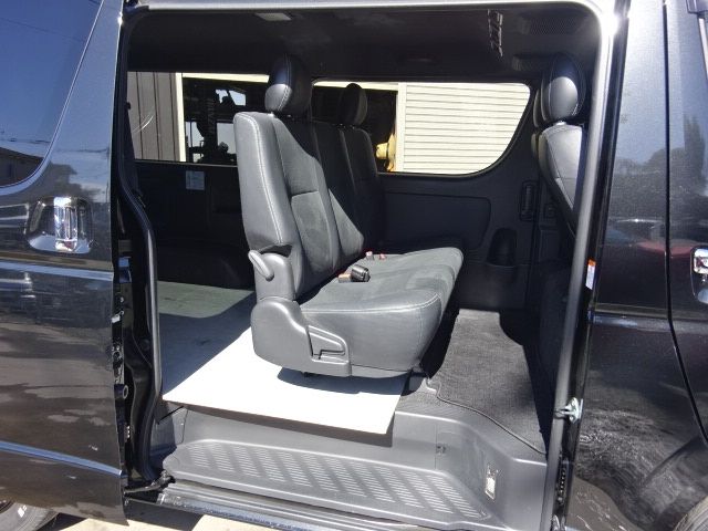 HIACE van 2WD