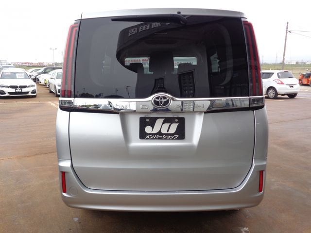 NOAH 4WD