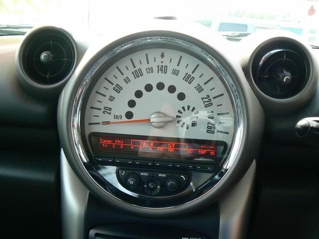 BMW MINI COOPER CROSSOVER