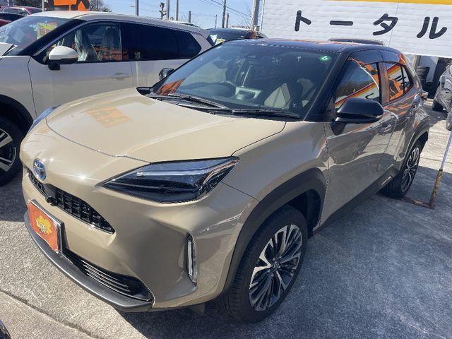 YARIS CROSS HYBRID