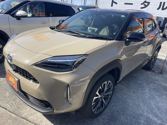 YARIS CROSS HYBRID