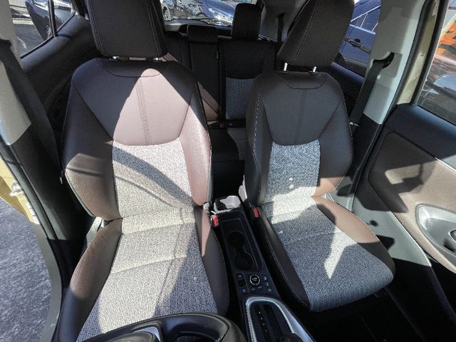 YARIS CROSS HYBRID