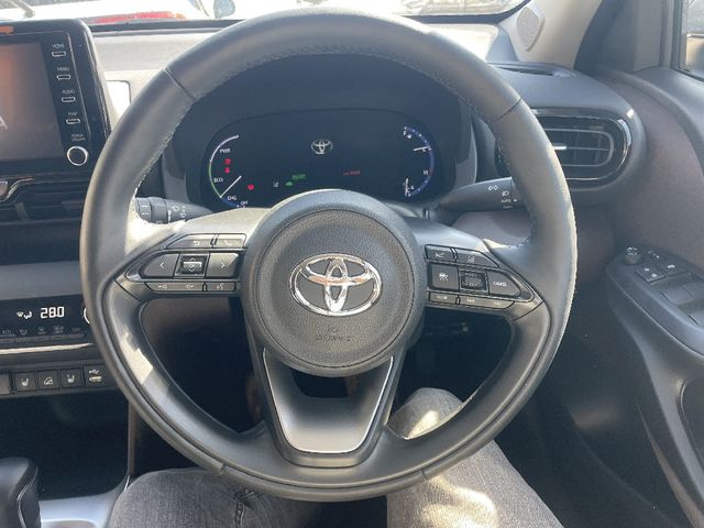 YARIS CROSS HYBRID