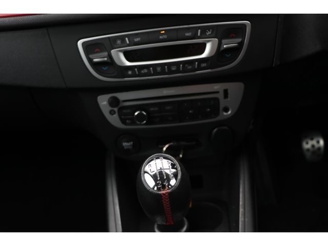 RENAULT MEGANE ESTATE