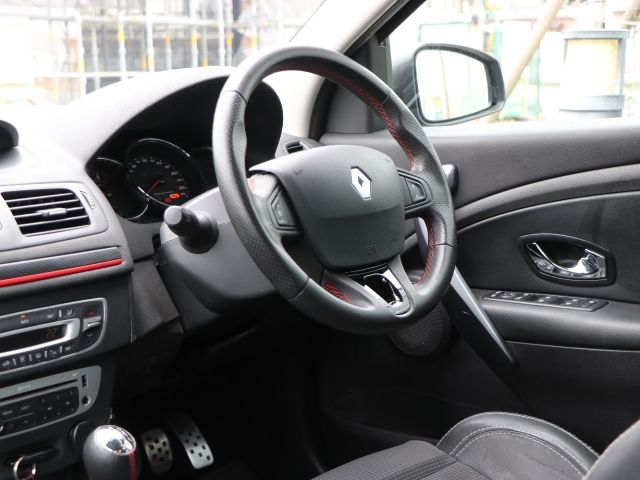 RENAULT MEGANE ESTATE