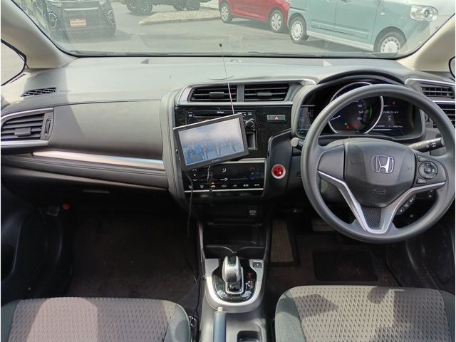 FIT HYBRID