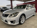 CROWN sedan