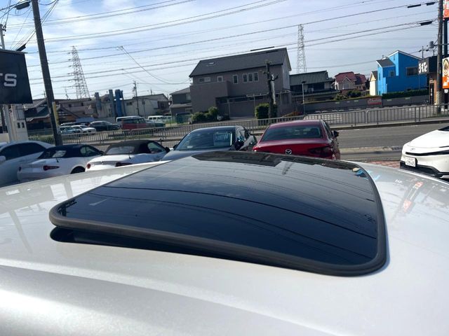 LEXUS LS500h 4WD