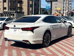 LEXUS LS500h 4WD
