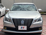 CROWN sedan hybrid