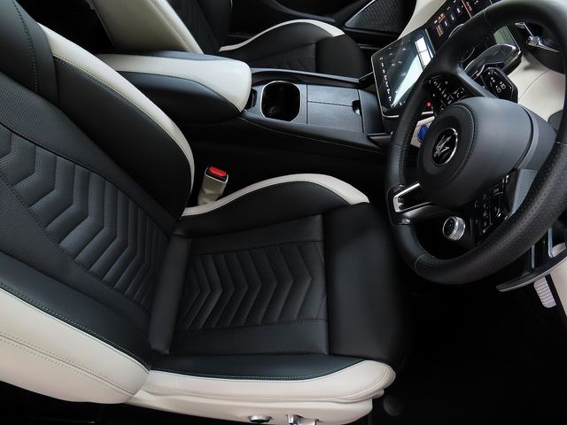 MASERATI GRANTURISMO