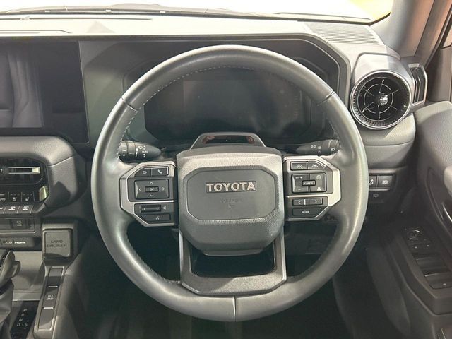LANDCRUISER 250