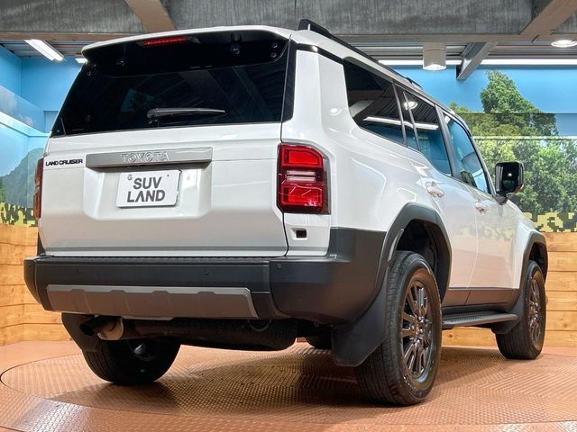 LANDCRUISER 250