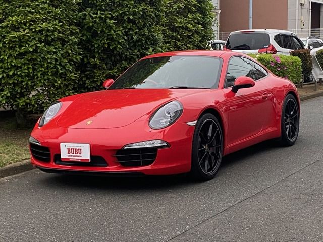 PORSCHE 911