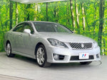 CROWN sedan