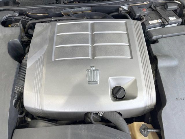 CROWN sedan