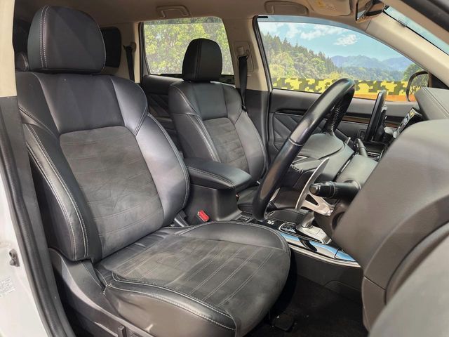 OUTLANDER PHEV