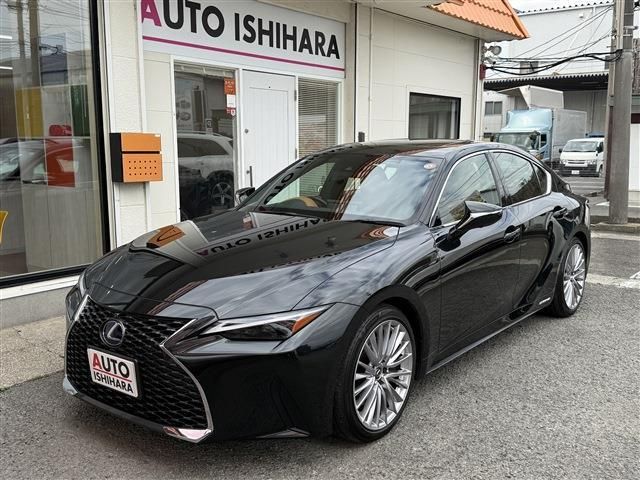 LEXUS IS300h