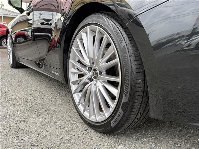 LEXUS IS300h