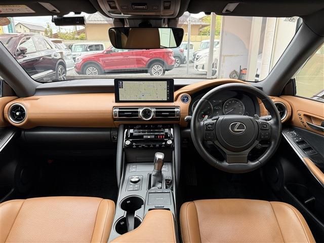 LEXUS IS300h