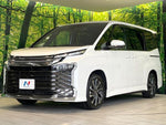 VOXY HYBRID