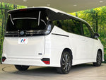 VOXY HYBRID