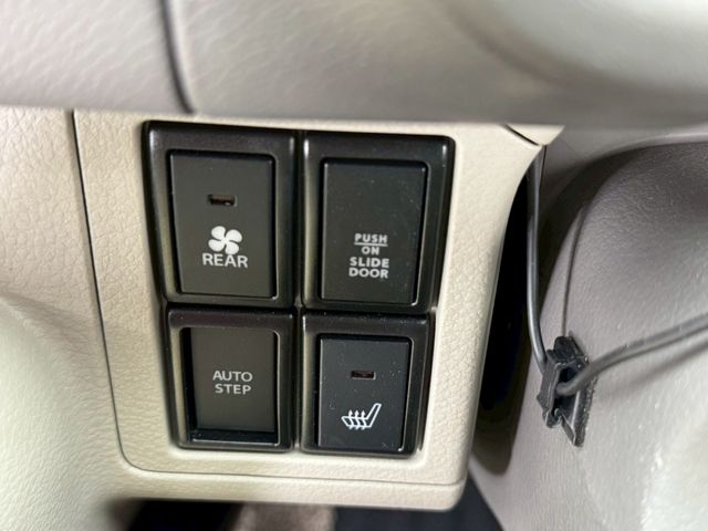 NV100 CLIPPER RIO 4WD