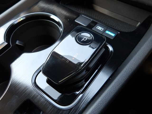 X-TRAIL HYBRID 4WD