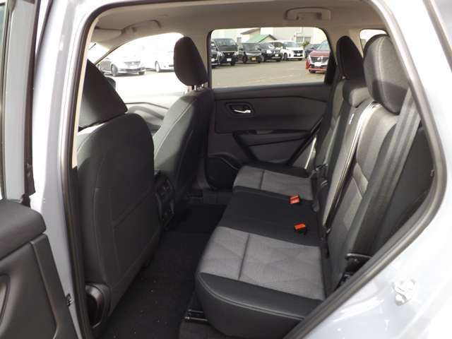 X-TRAIL HYBRID 4WD
