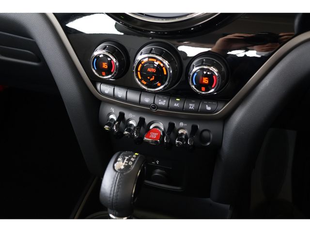 BMW MINI COOPER D CROSSOVER