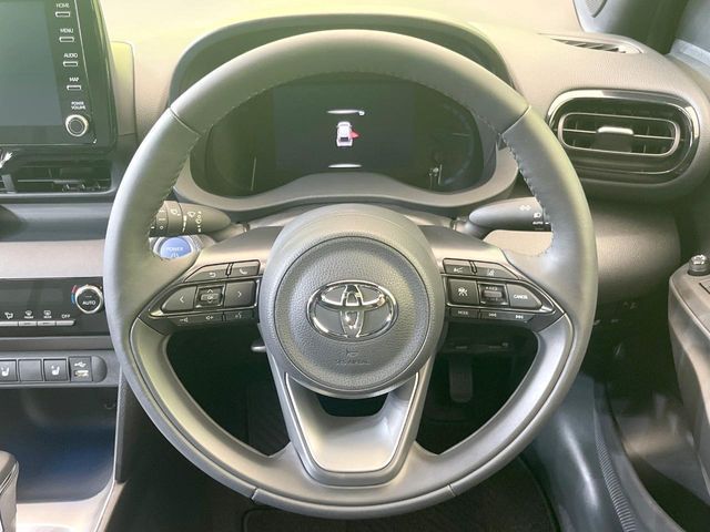YARIS CROSS HYBRID