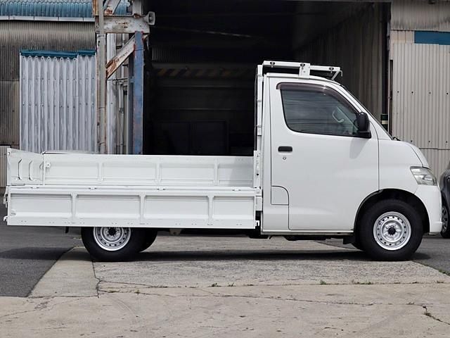 LITEACE truck 2WD