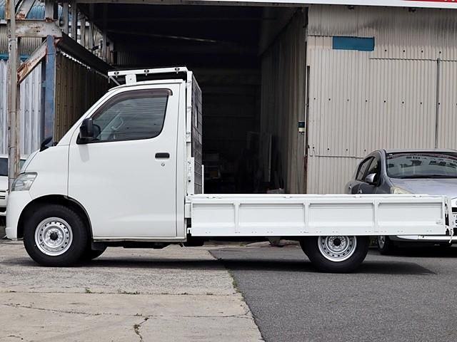 LITEACE truck 2WD