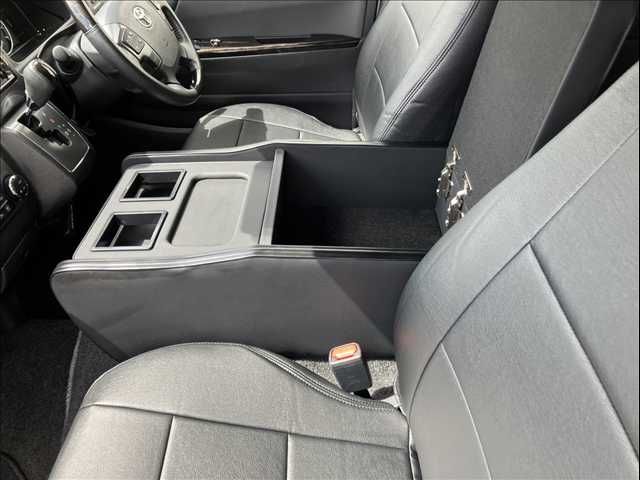 HIACE van 2WD