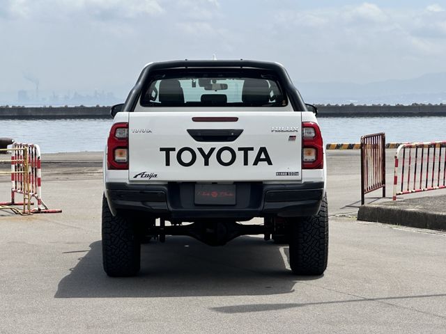 HILUX 4WD