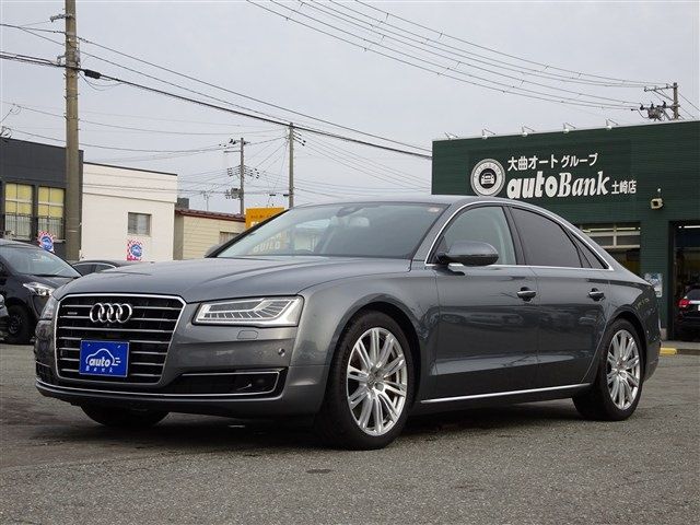 AUDI A8