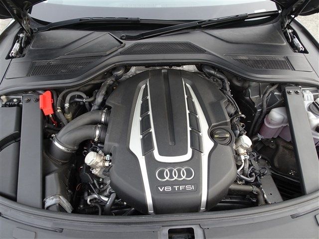 AUDI A8