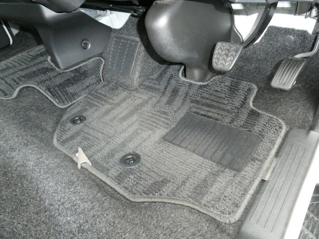 HIACE COMMUTER