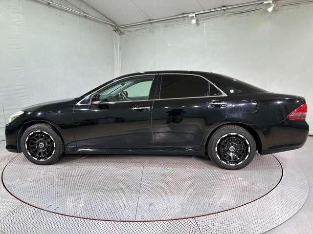 CROWN sedan