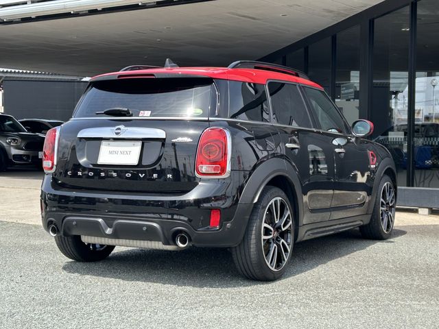 MINI CROSSOVER